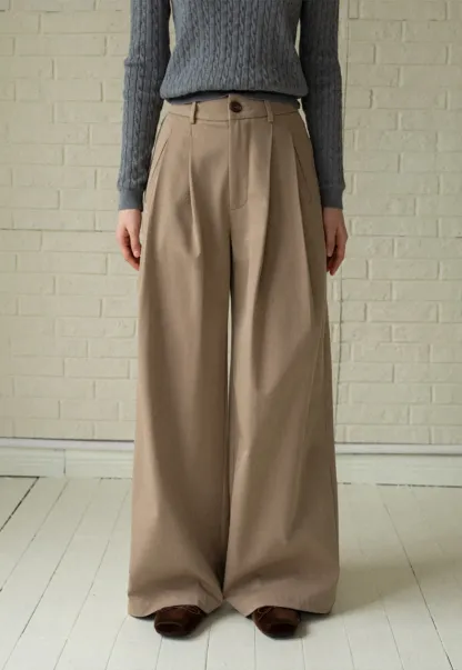 Casual Beige Wide-Leg Pants with Pleat Detail