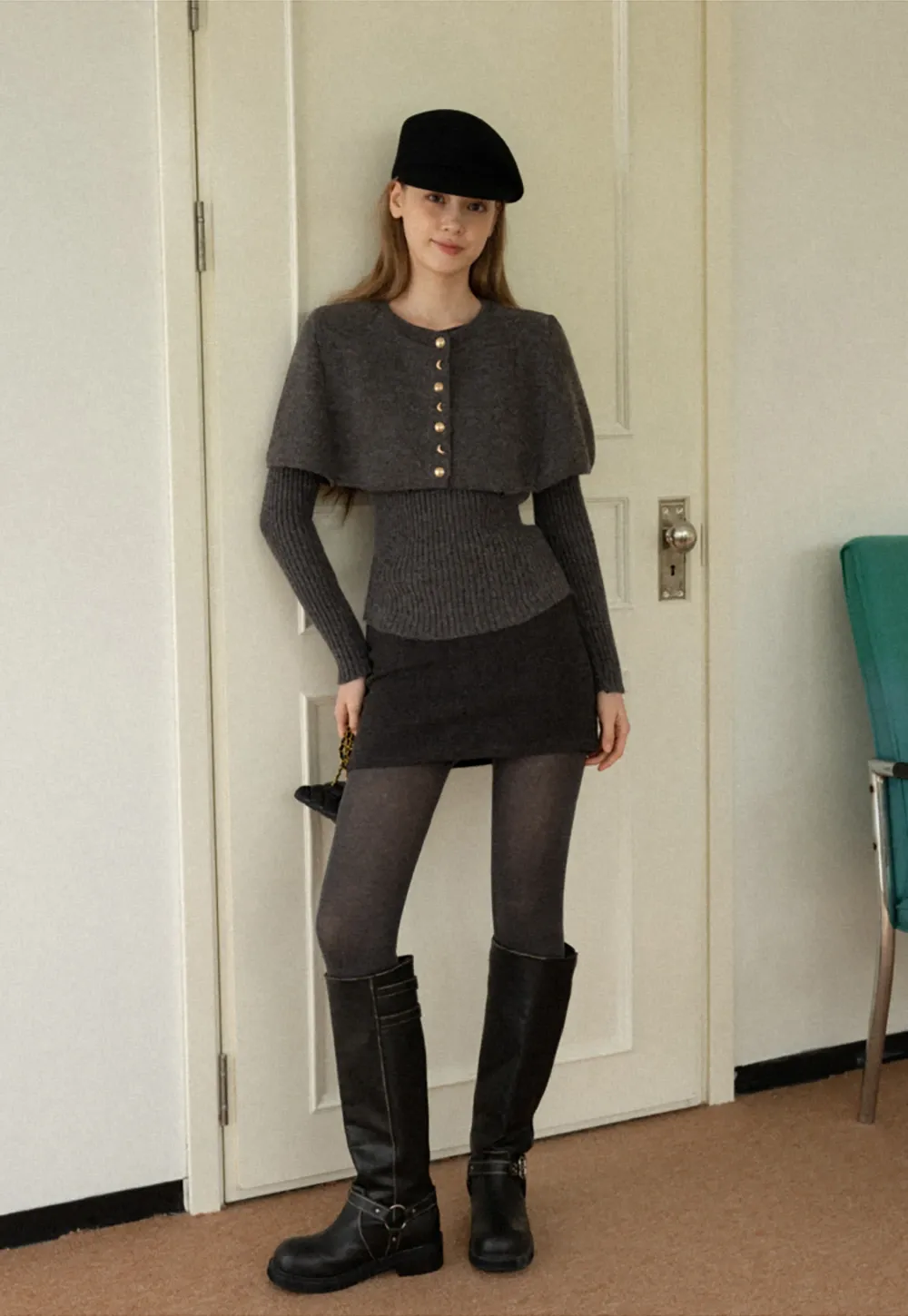 Cropped Buttoned Cape with V-Neck Fitted Thick Knit Sweater