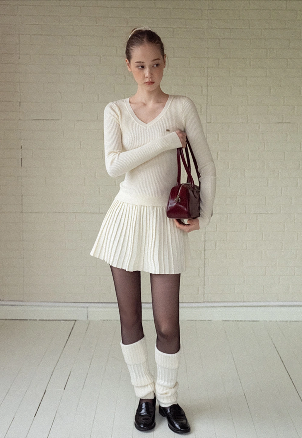 Women Elegant Pleated Skirt and Sweater Set