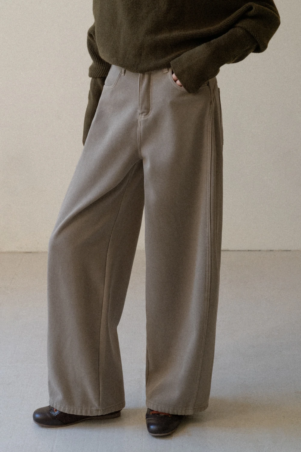 Loose Fleece-Lined Jeans with Tassel Belt