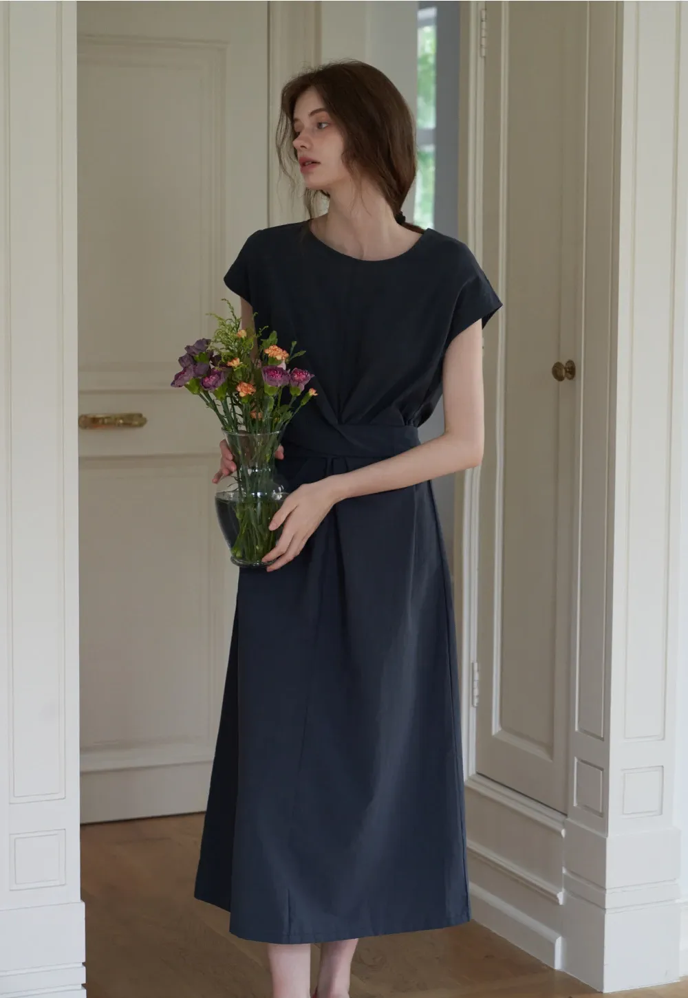 Women’s Twist-Front Sleeveless Midi Dress