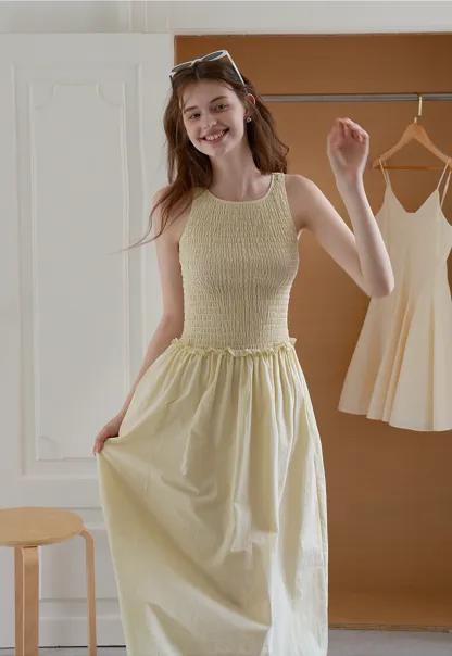 Women's Sleeveless Smocked Midi Dress