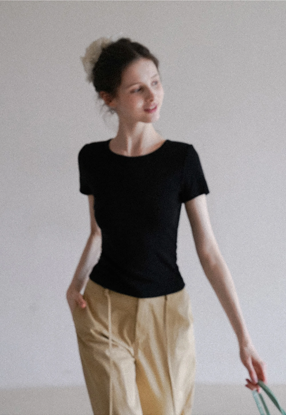 Women’s Backless Tie Short Sleeve Top