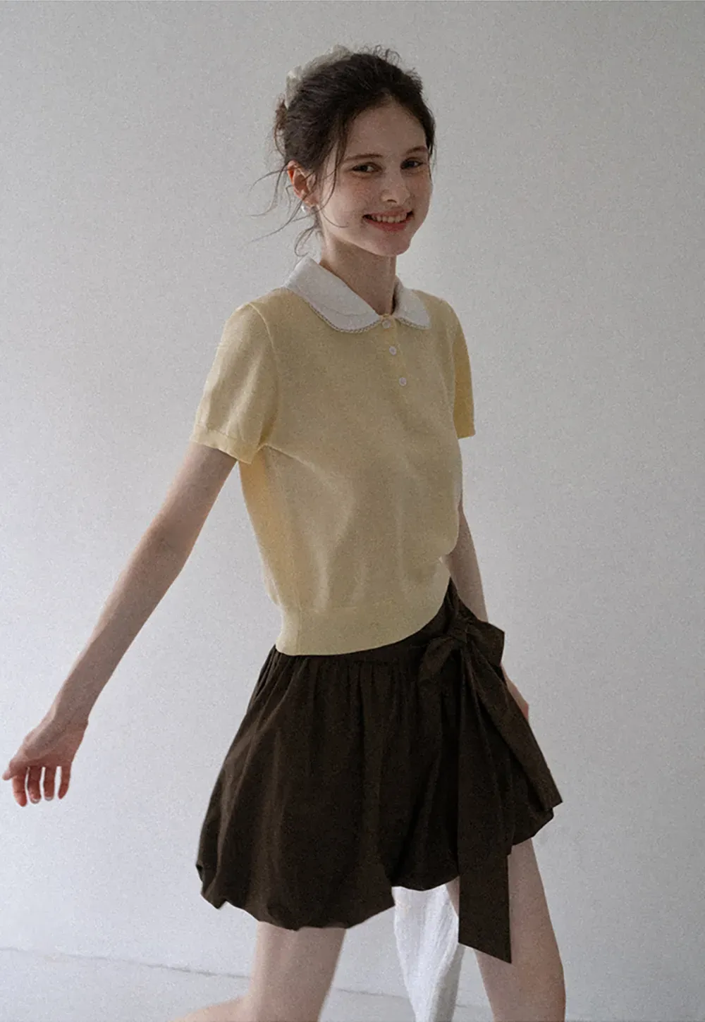 Contrast Peter Pan Collar Knit Top