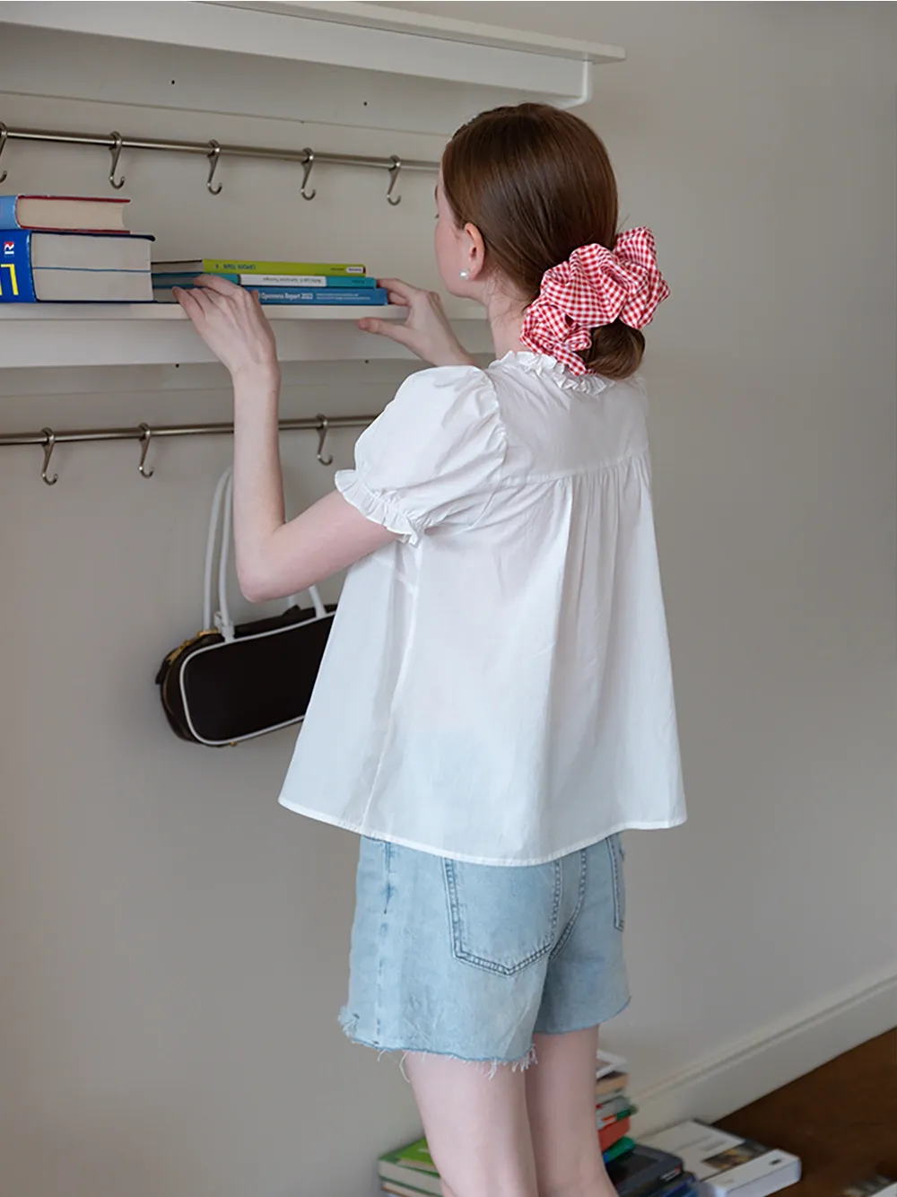 Women's Ruffle Trim Puff Sleeve Blouse