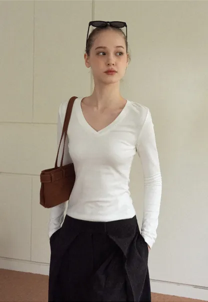 Women White V-Neck Long Sleeve Top