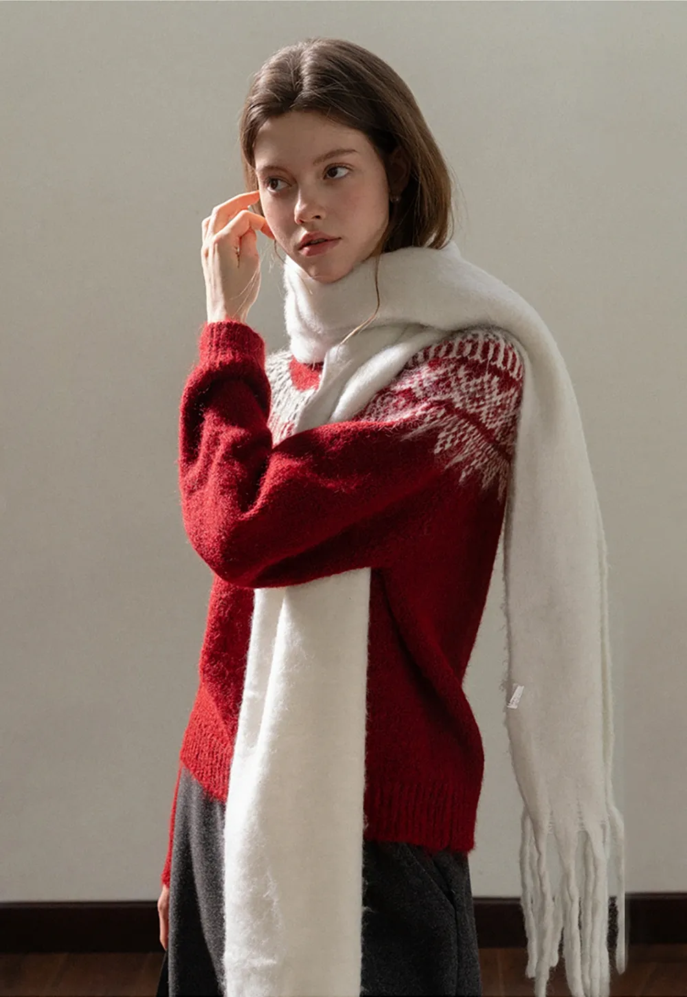 Women Warm Round Neck Nordic Style Sweater