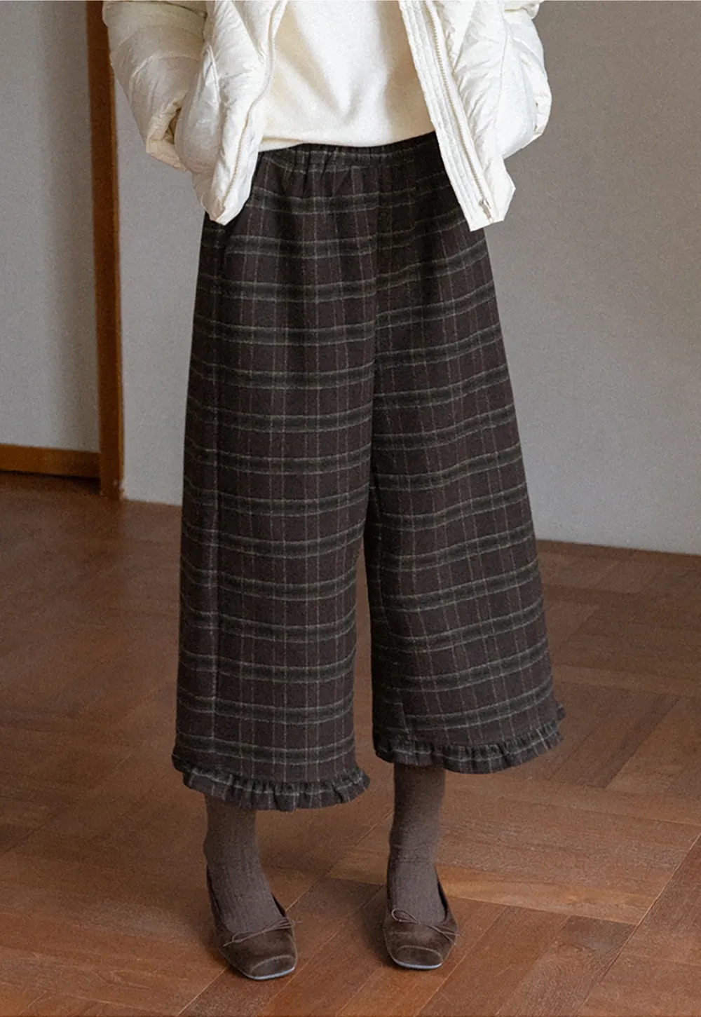 Women Ruffle Hem Wide Leg Cropped Pants