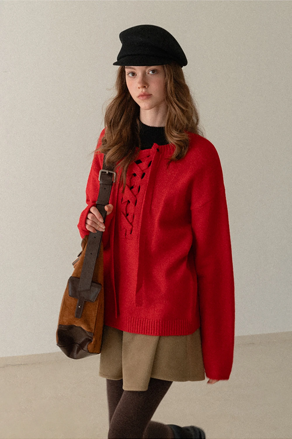 Chic Bow Tie Round Neck Sweater