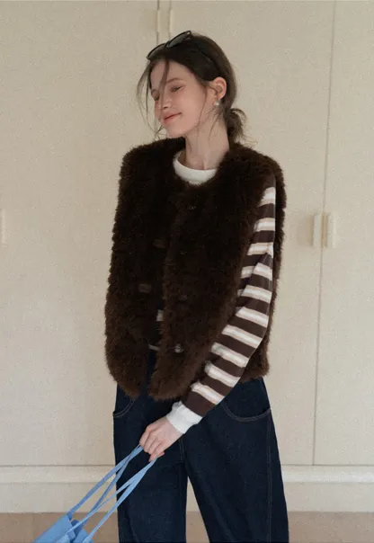 Elegant Faux Fur Vest with Buttons