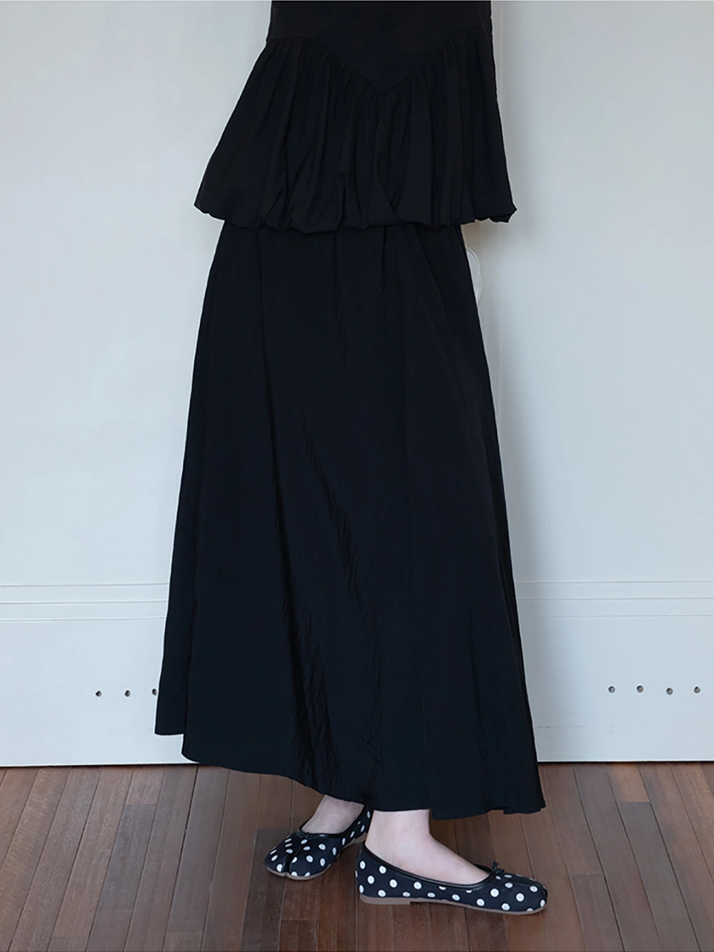 Women's High Waist Maxi Skirt with Flowing Hem