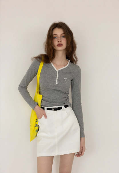 Women's Ruffled V-Neck Long Sleeve T-Shirt