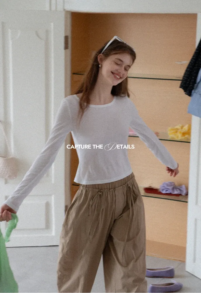 Women’s Cropped Long-Sleeve Tee