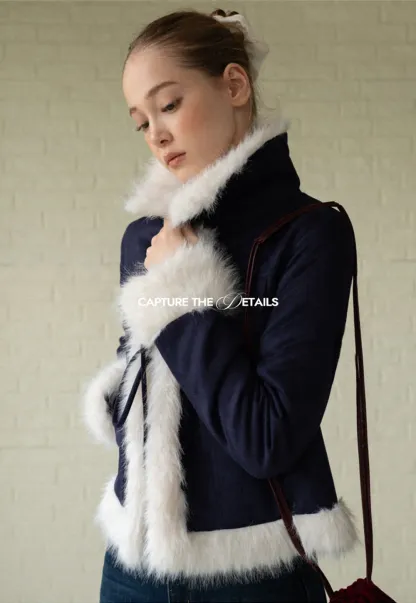 Chic Cropped Jacket with Faux Fur Collar