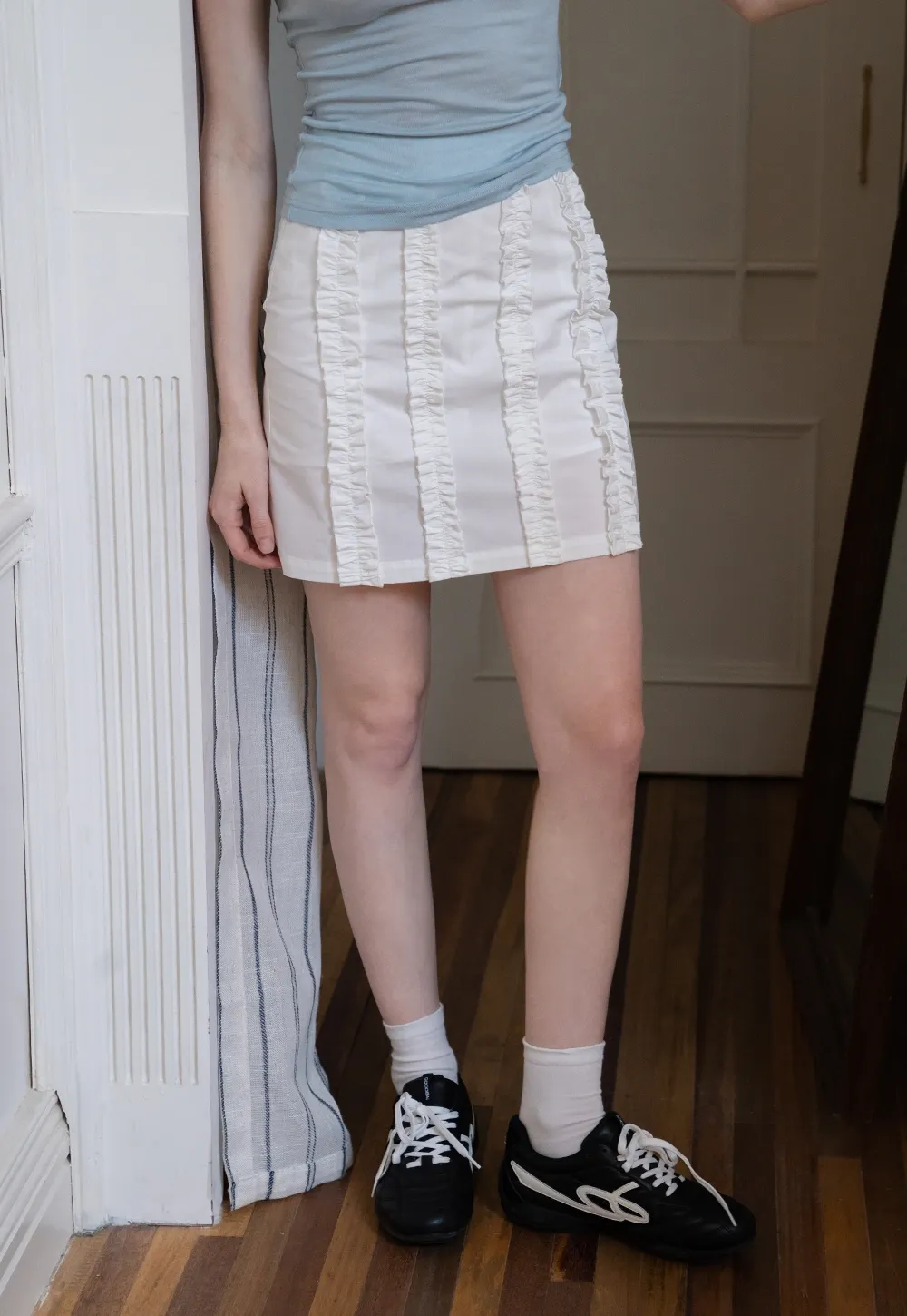 Women’s White Ruffled Skirt