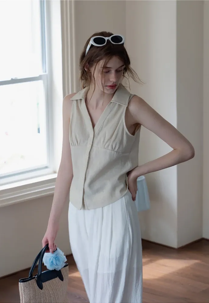 Women’s Linen Collared Button-Front Sleeveless Top