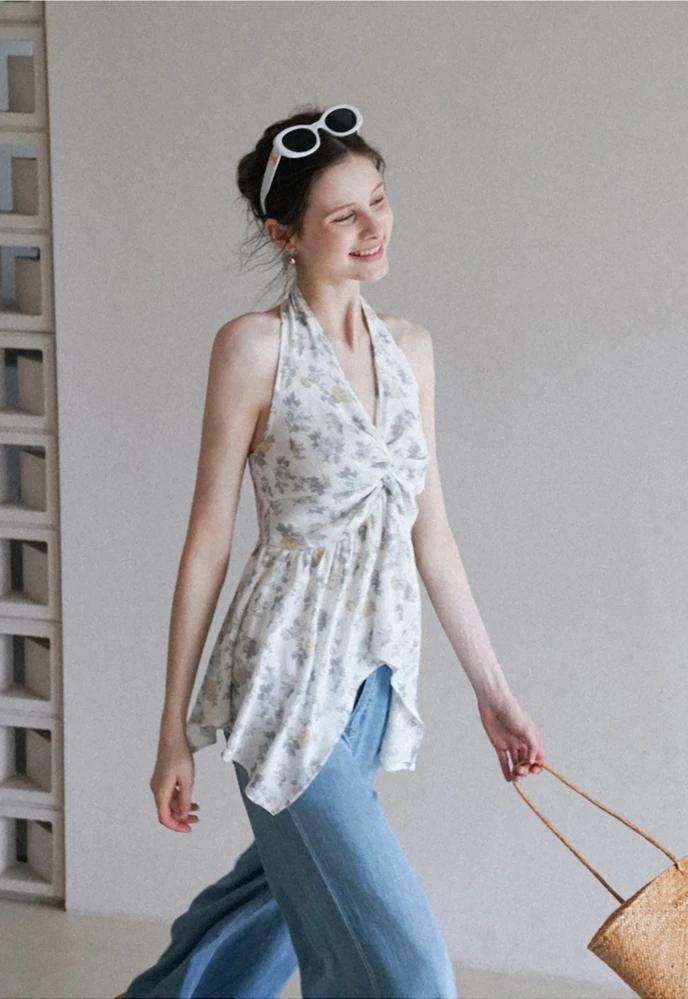 Women’s Floral Twist Halter Peplum Top
