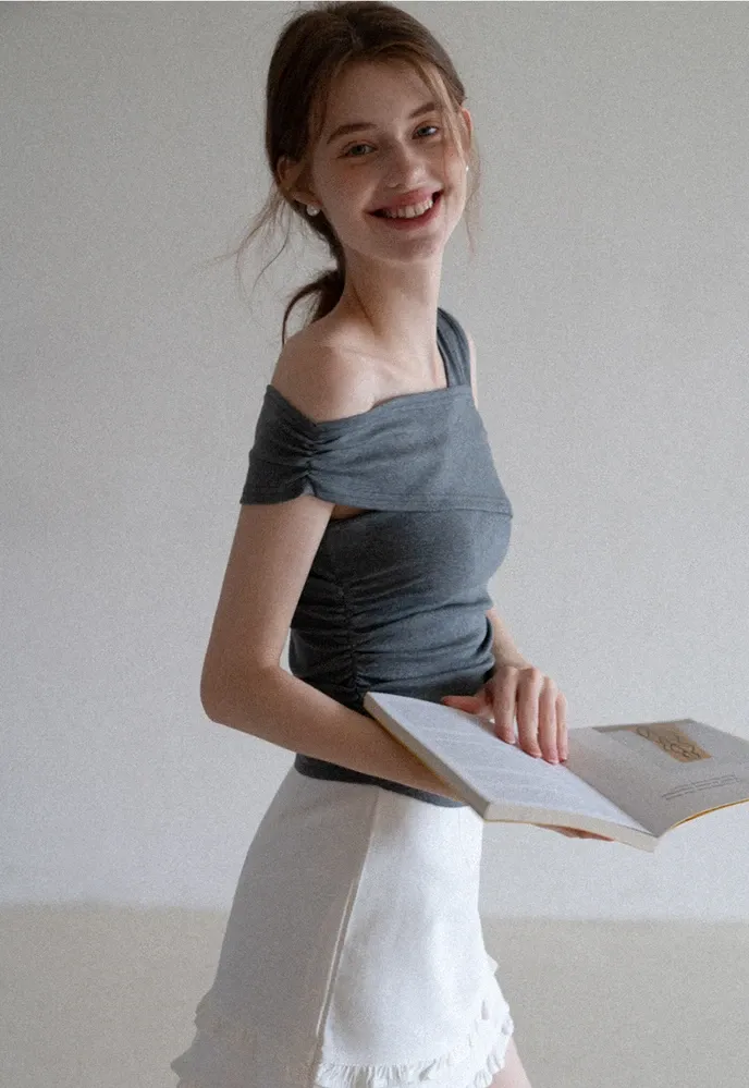 Women’s Cross-Strap One-Shoulder Ruched Top