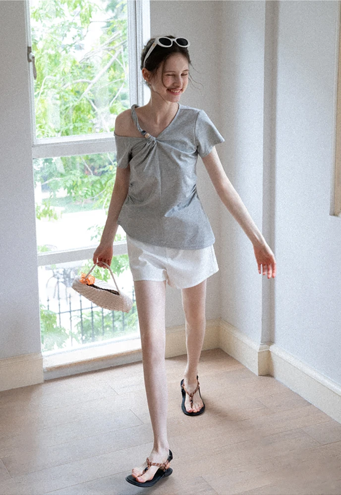 Women's Knotted Side Top with Beads