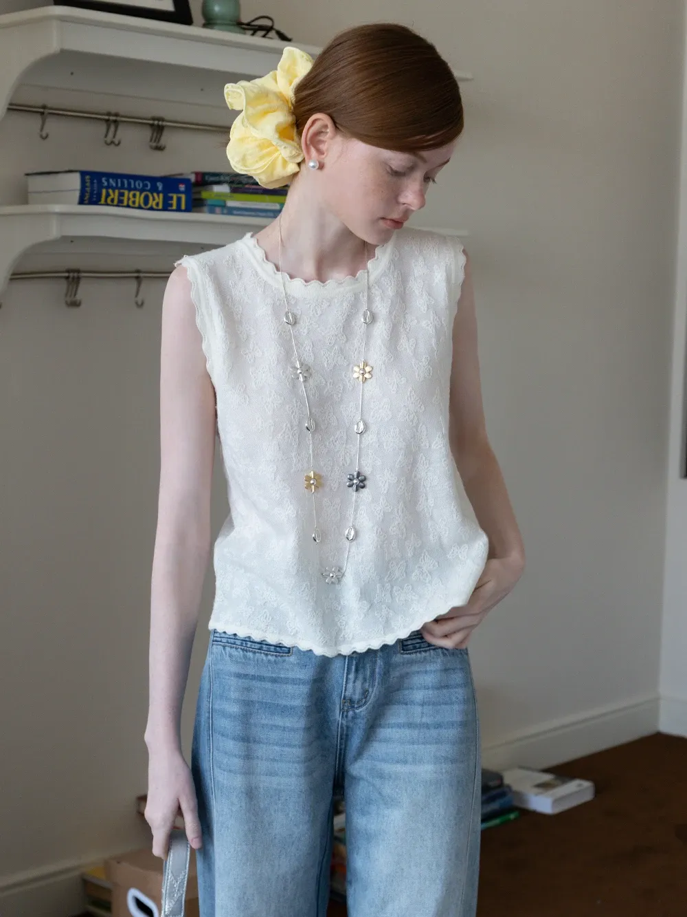 Women’s Sleeveless Lace Top with Scalloped Trim