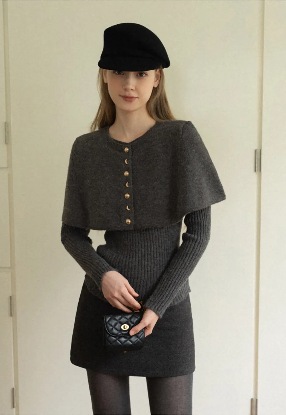Cropped Buttoned Cape with V-Neck Fitted Thick Knit Sweater