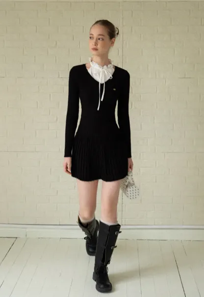 Women Elegant Pleated Skirt and Sweater Set