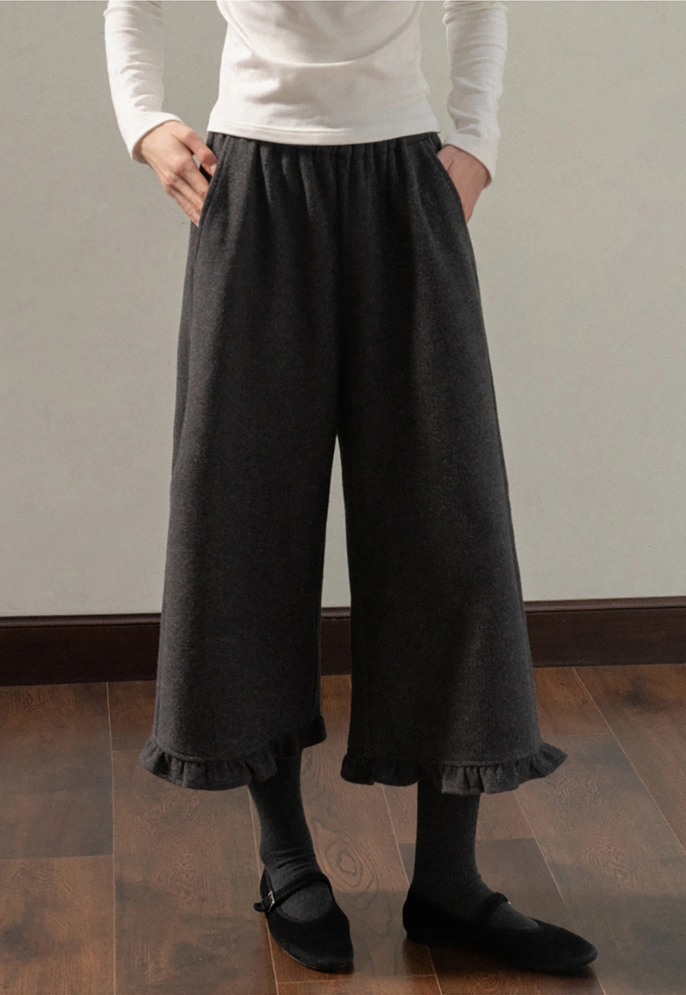 Women Ruffle Hem Wide Leg Cropped Pants