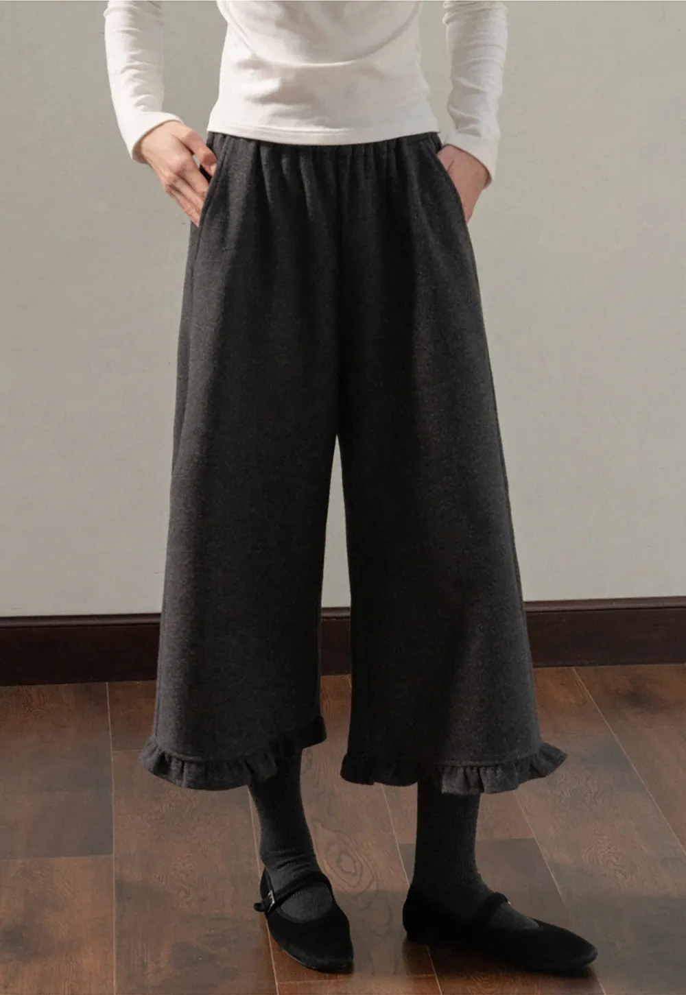 Women Ruffle Hem Wide Leg Cropped Pants