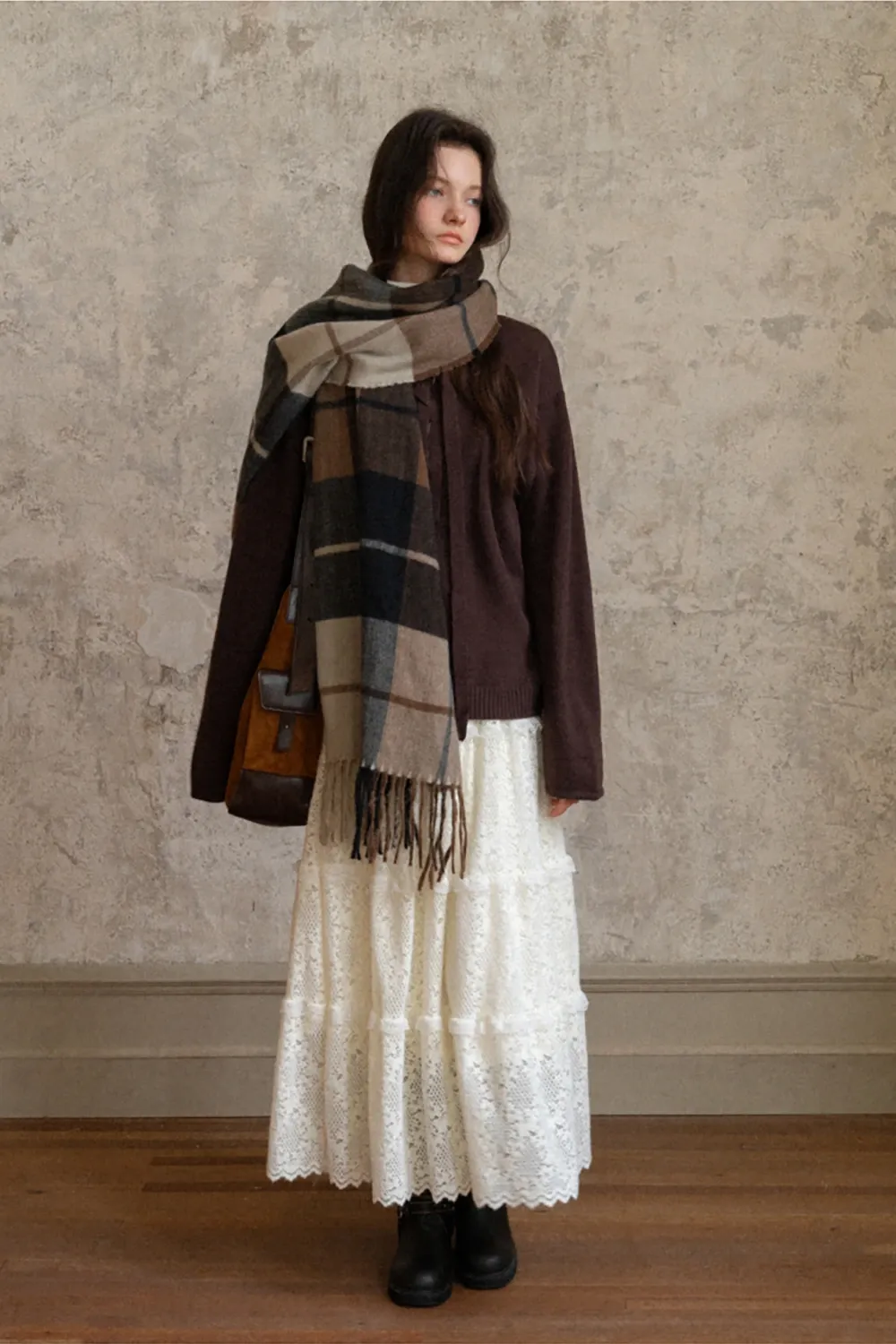 Chic Bow Tie Round Neck Sweater