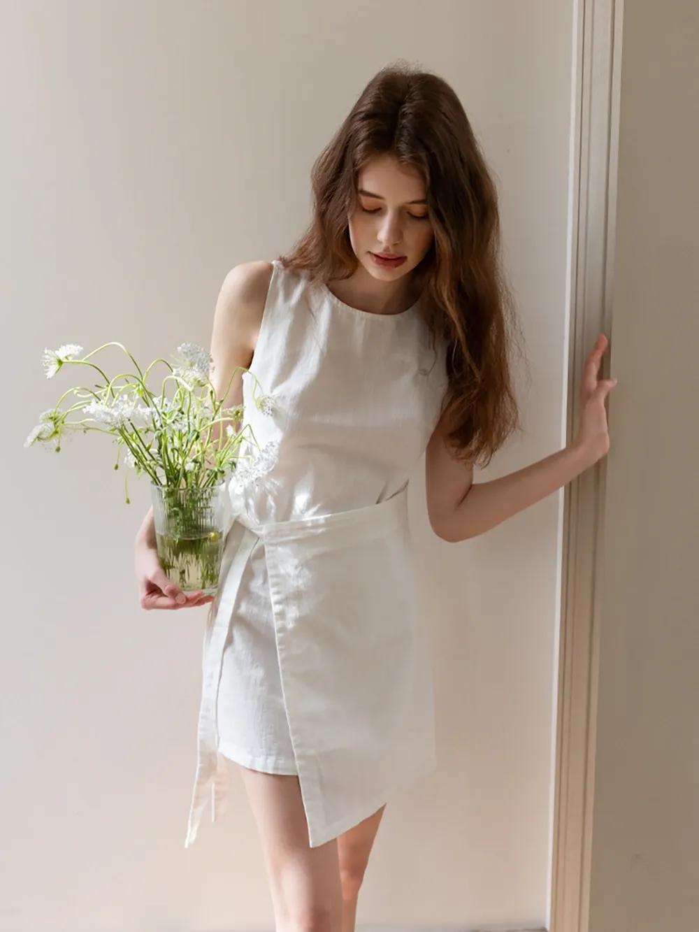 Women’s Sleeveless Tie Waist Chambray Dress