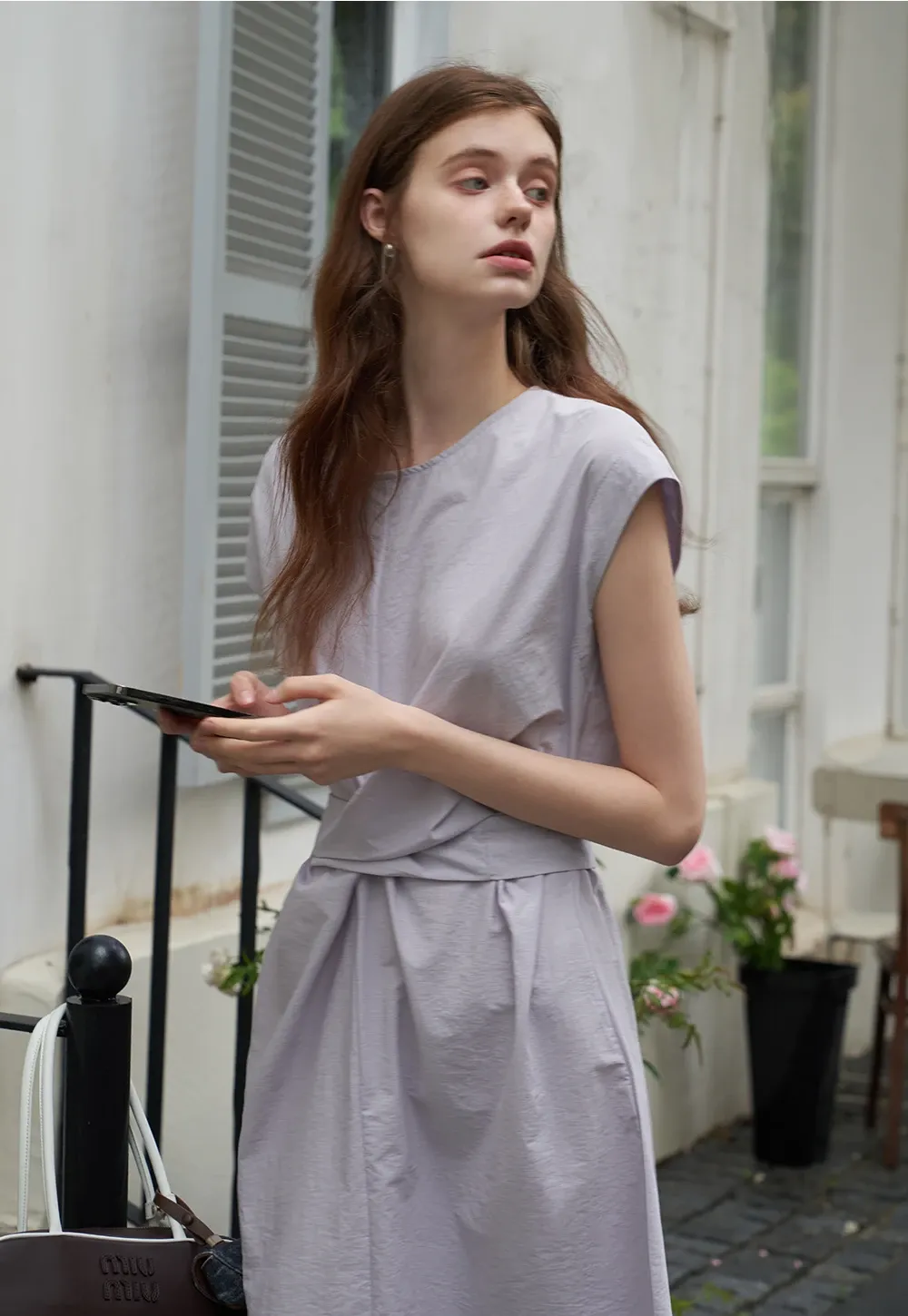 Women’s Twist-Front Sleeveless Midi Dress
