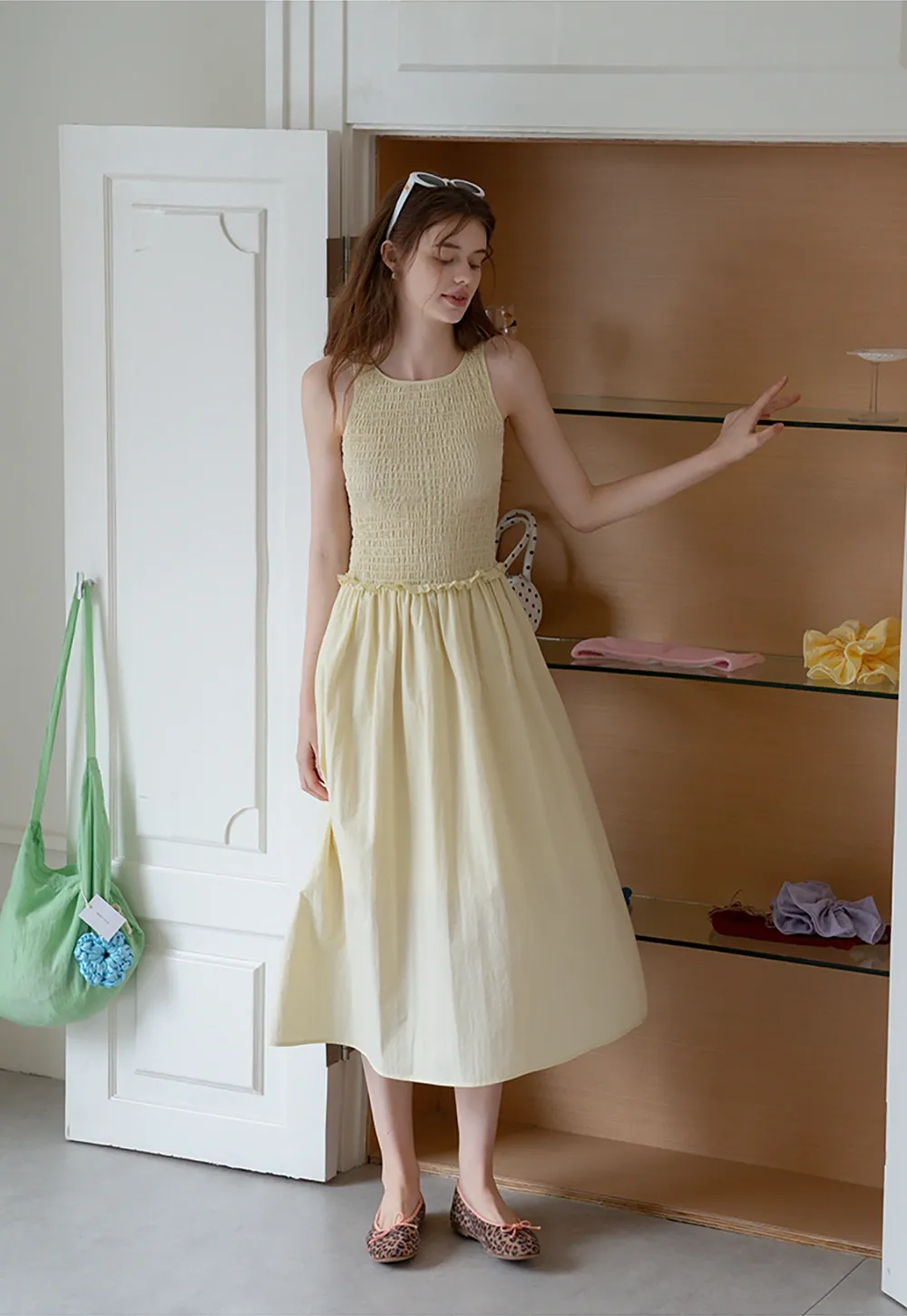 Women's Sleeveless Smocked Midi Dress