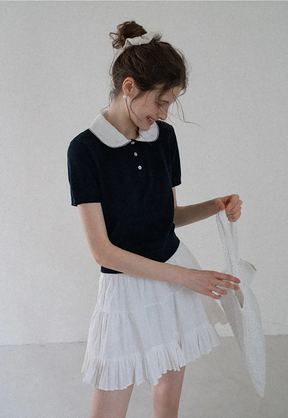 Contrast Peter Pan Collar Knit Top