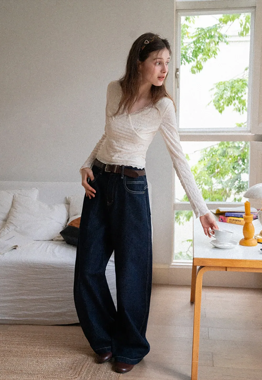 Women's Lace Trim Textured V-Neck Long Sleeve Top