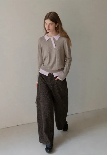 Contrast Collar Knit Top