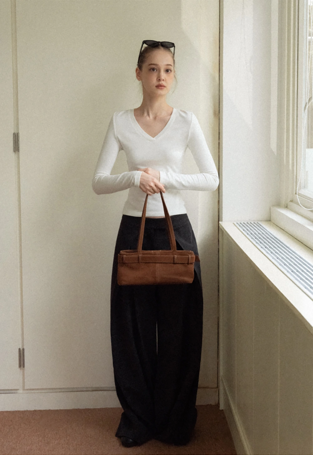 Women White V-Neck Long Sleeve Top