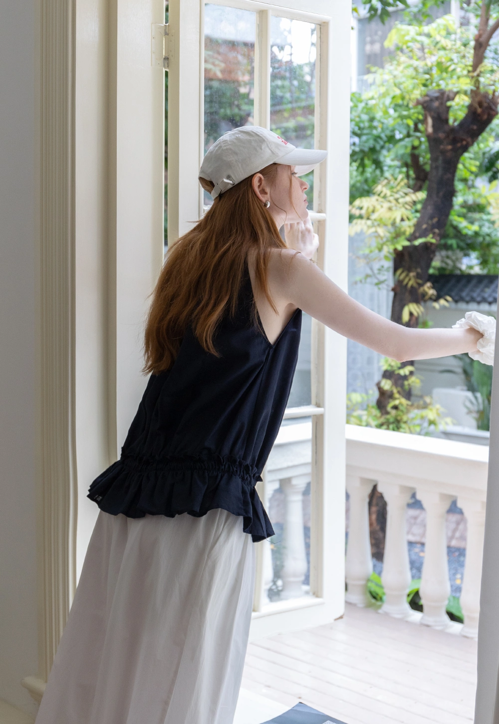 Drawstring Hem Sleeveless Collared Top