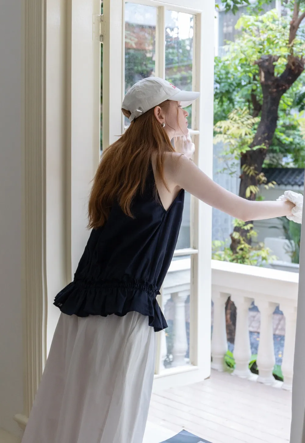 Drawstring Hem Sleeveless Collared Top