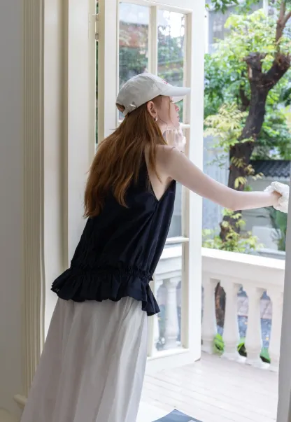 Drawstring Hem Sleeveless Collared Top