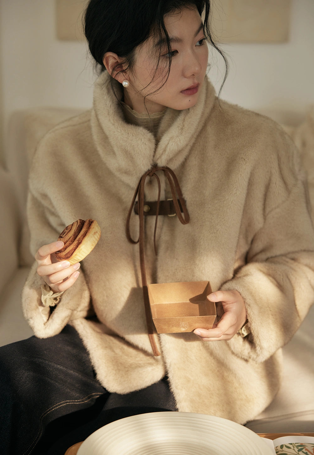 Women's Stand Collar Cropped Faux Fur Coat – EGGKA