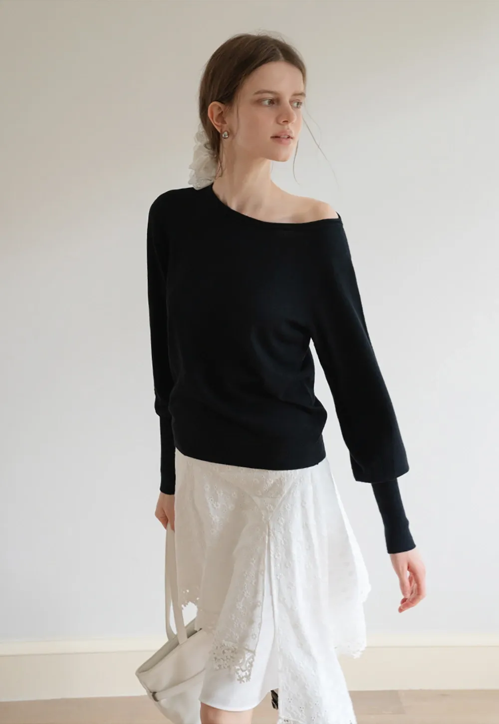 Women's One-Shoulder Long Sleeve Knit Top