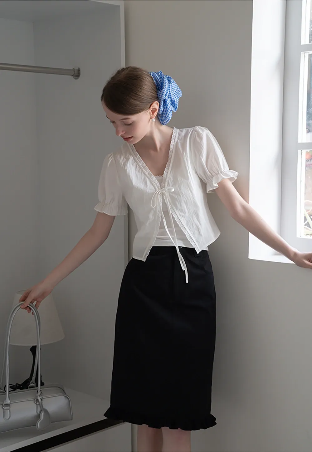 Eyelet Trim Puff Sleeve Tie-Front Blouse