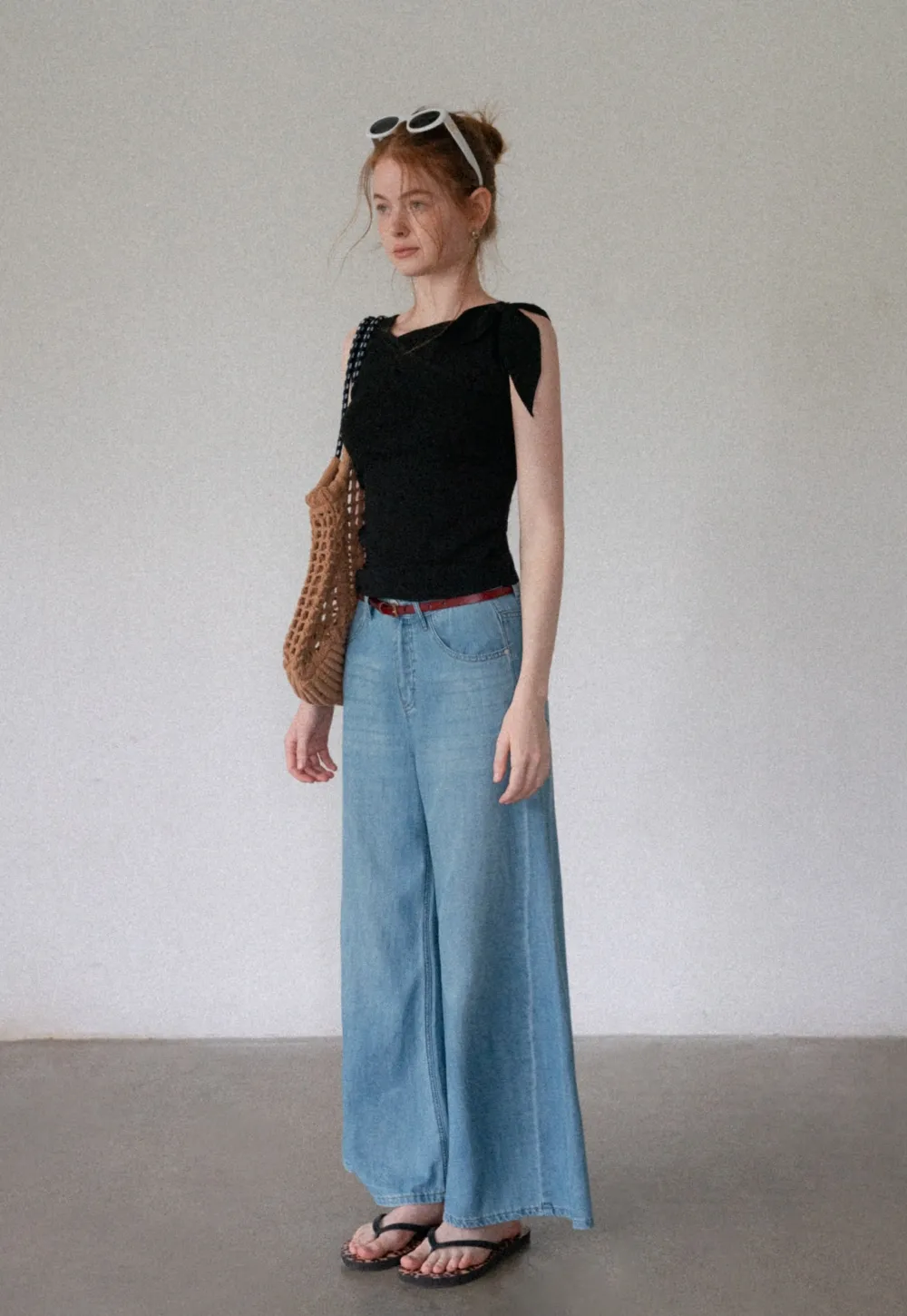 omen’s High Waist Wide Leg Jeans with Bow
