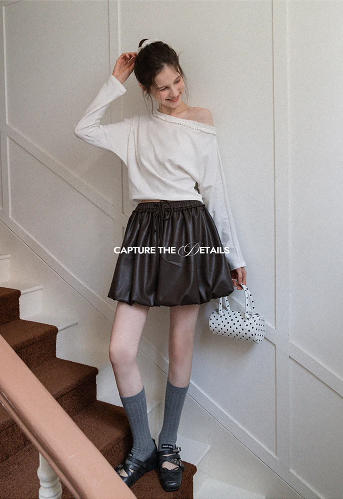 Off‑Shoulder Ruffle Top