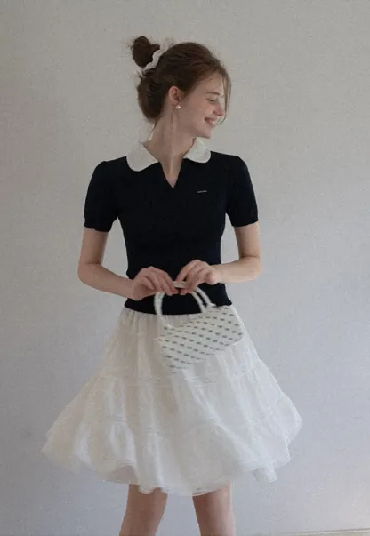 Women Contrast Collar Knit Polo Top