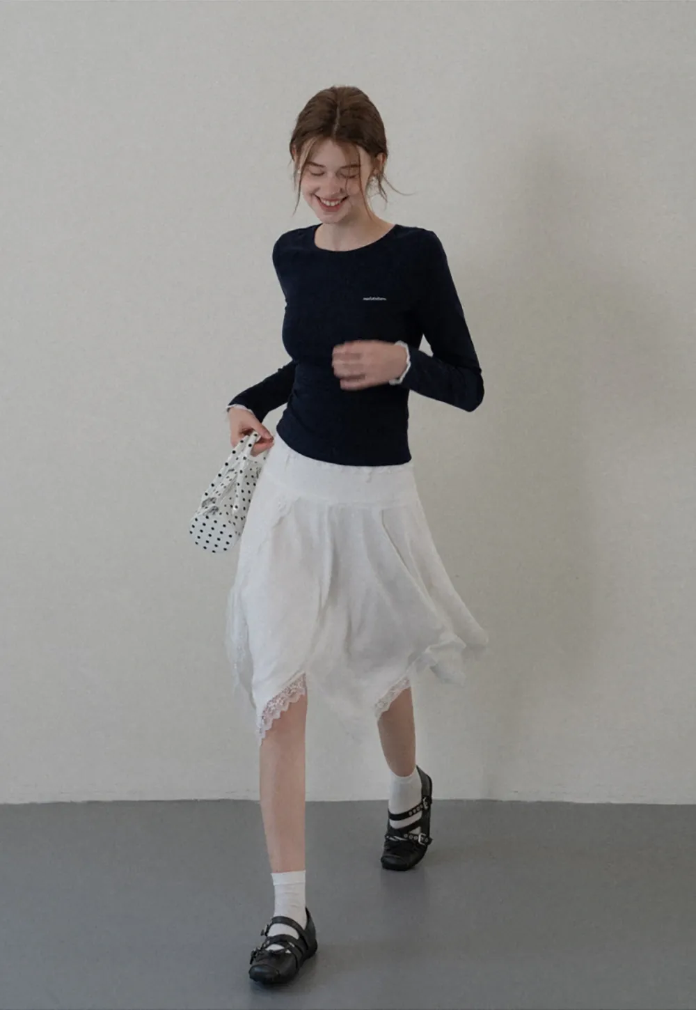 Women Crew Neck Ruched Side Lace Trim Long Sleeve Tee