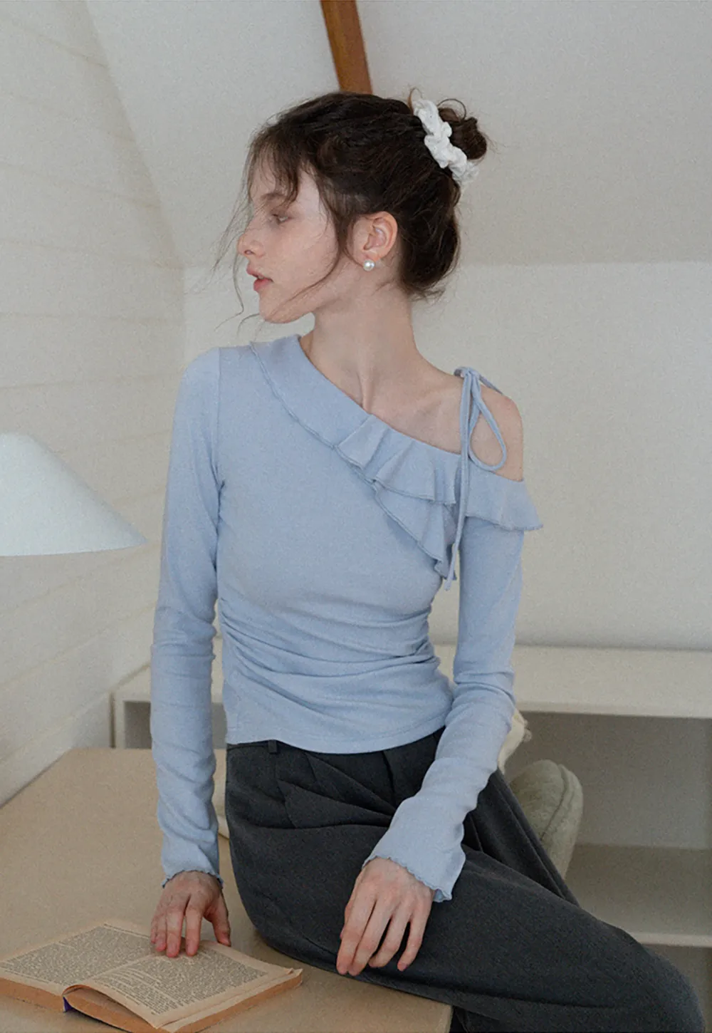 トップス Asymmetry Ruffle One-shoulder Tops room306 CONTEMPORARY / Asymmetry Ruffle One-shoulder Tops