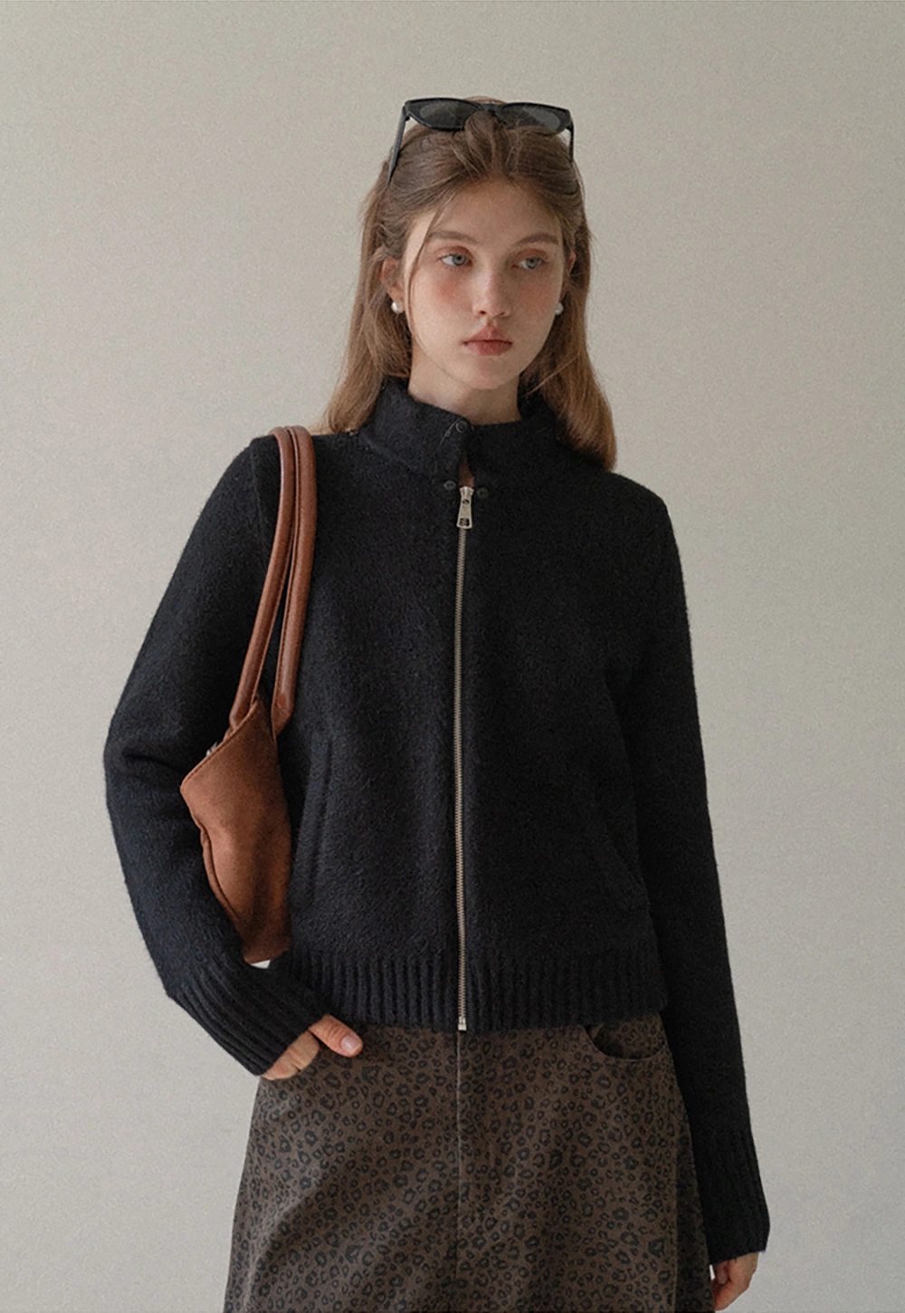 Women Faux Fur Collar Zip Up Short Jacket