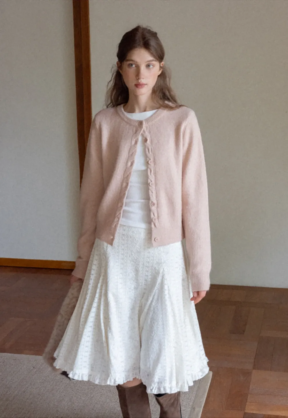 Elegant White A-Line Lace Skirt