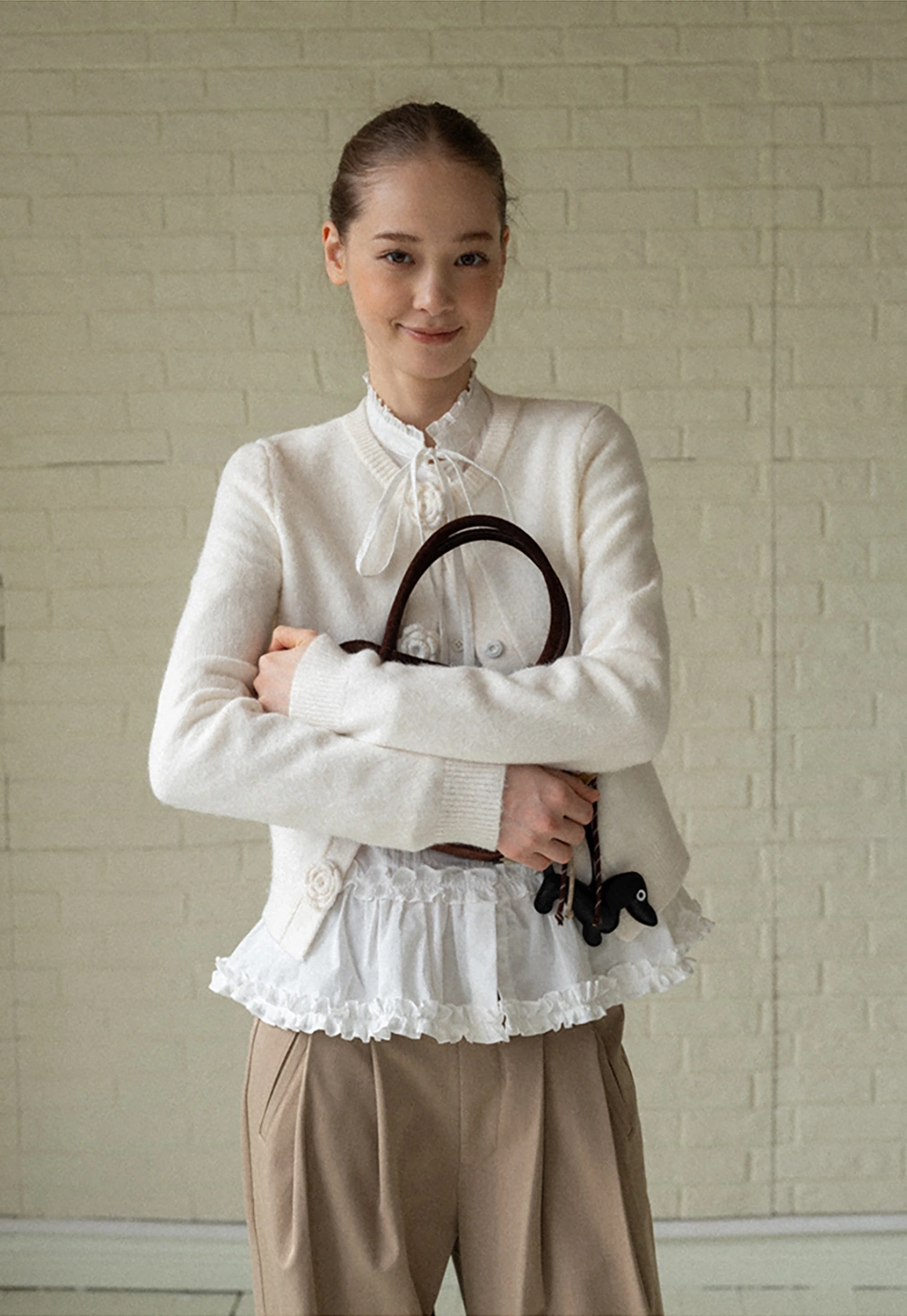 Casual Beige Wide-Leg Pants with Pleat Detail